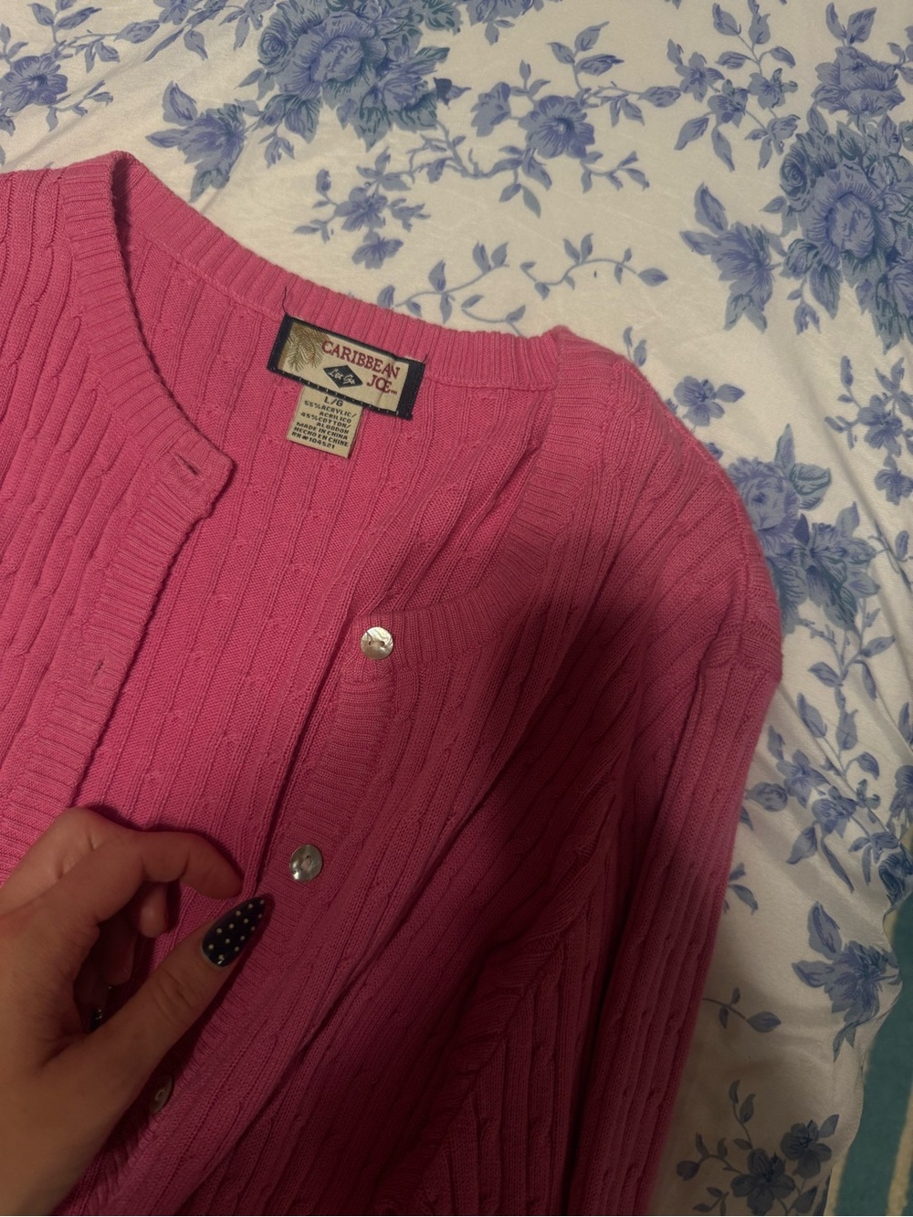 Pink sweater - Picture 2 of 3